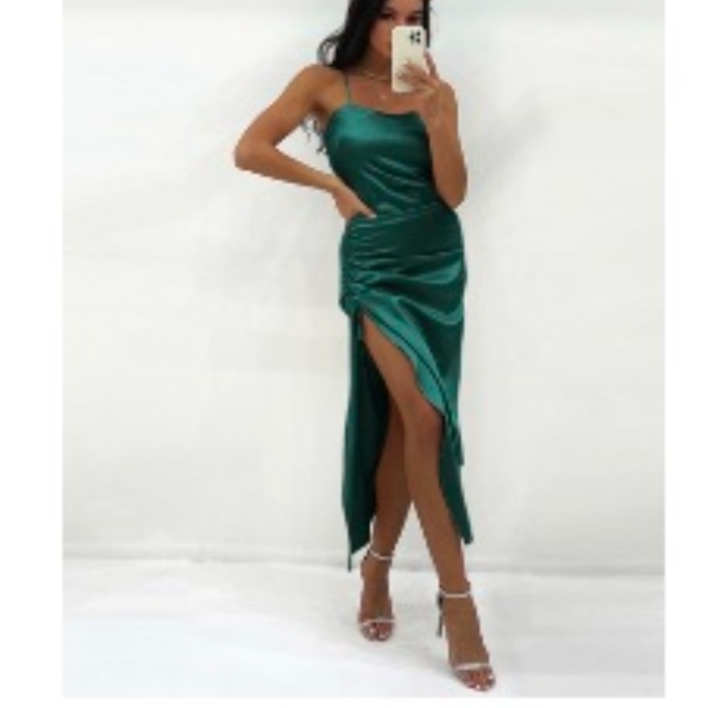 Green satin prom/formal dress